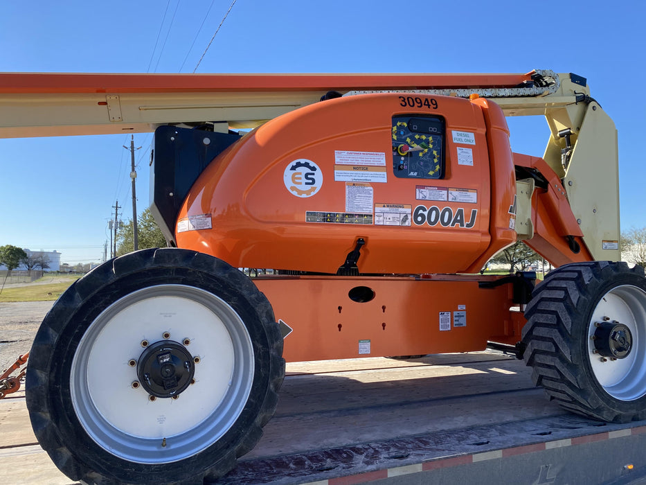 2019 JLG 600AJ