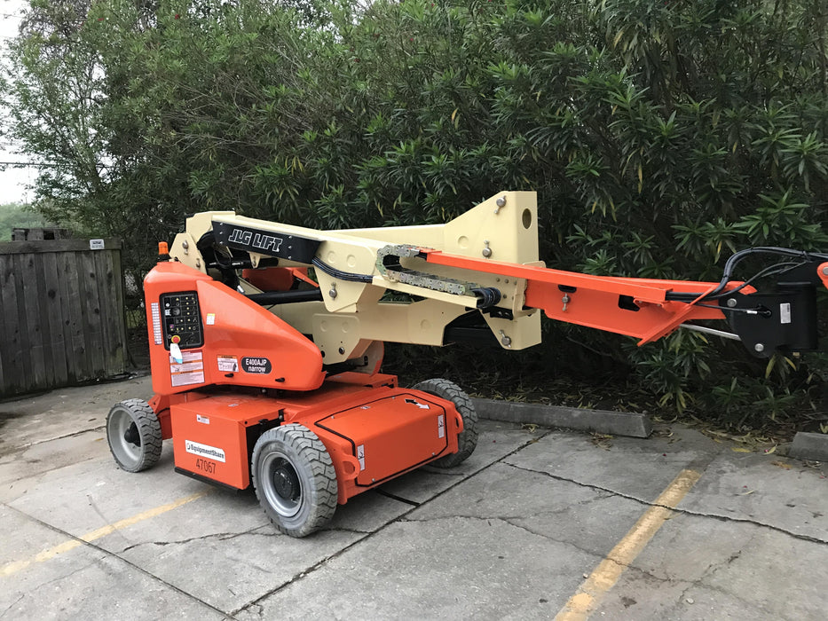 2019 JLG E400AJPN