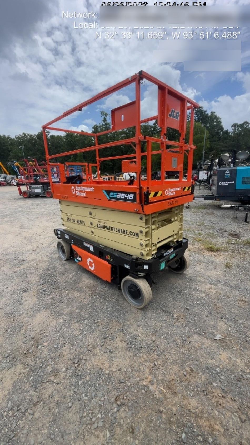 2025 JLG ES3246