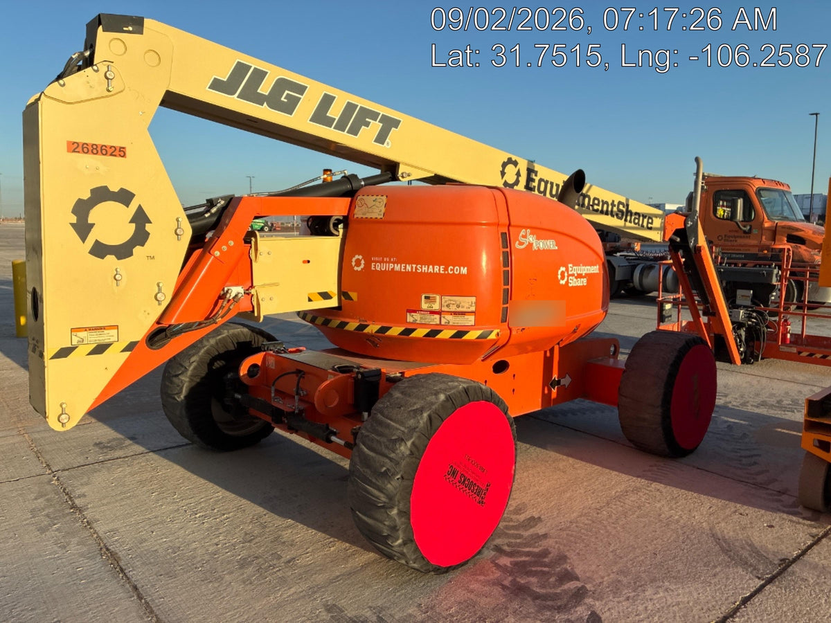 2022 JLG 600AJ