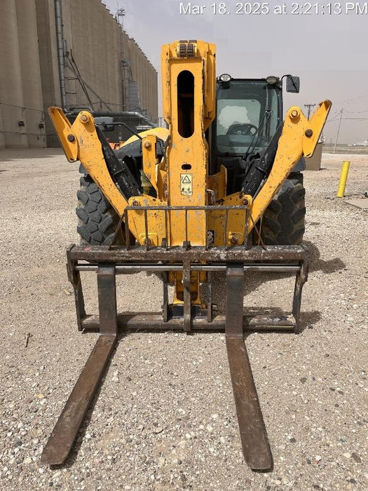 2019 JCB 510-56 74 HP w/CAB/HVAC, Beacon, Worklights, Aux Hydraulics, Foam Filled Tires w/60" Carriage/Forks
