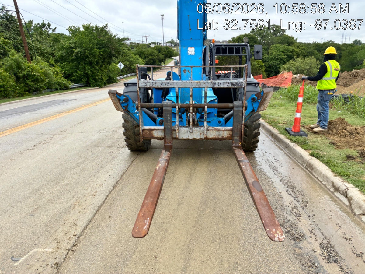 2018 Genie GTH-1056 Genie GTH-1056 w/ROPS, Work Lights, Solid Tires, RH Cab Mesh, Beacon, 60" Carriage and Forks