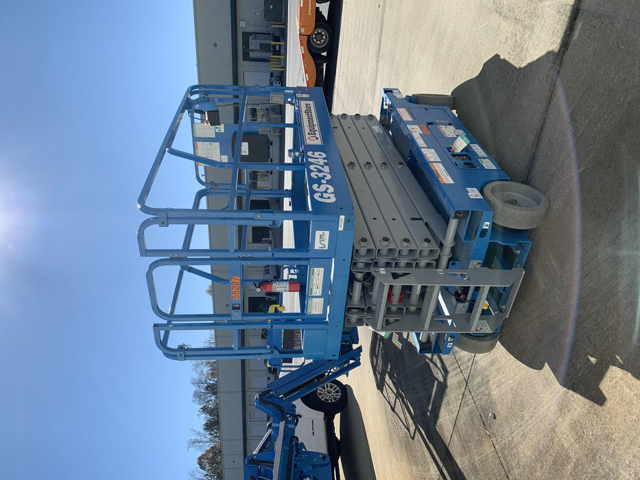2019 Genie GS-3246 Folding rails with full height swing gate