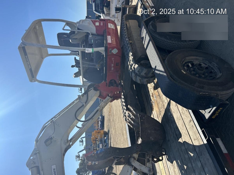 2021 TAKEUCHI TB235-2R