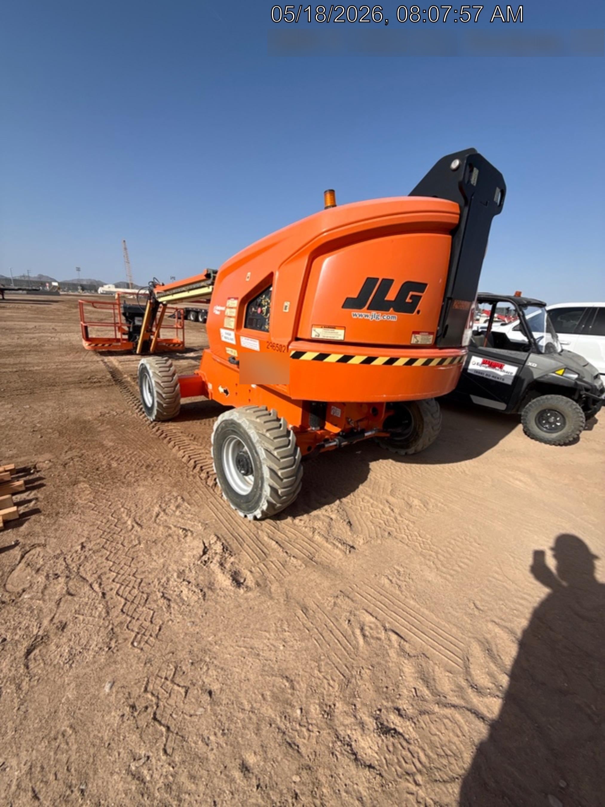 2023 JLG 460SJ