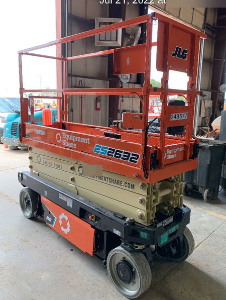 2022 JLG ES2632