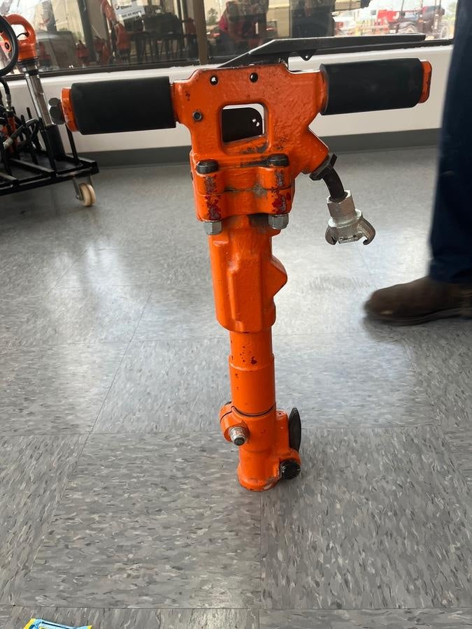2024 MICHIGAN PNEUMATIC ES-TPB30-1-TRACKER