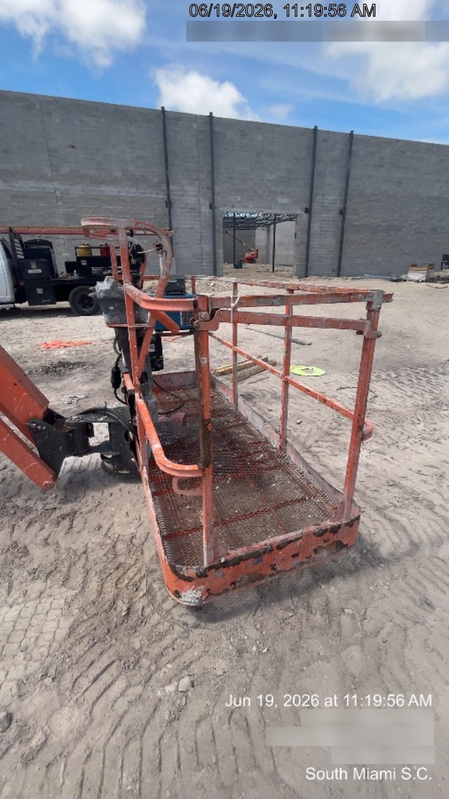 2019 JLG 460SJ
