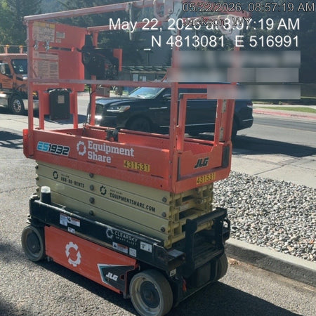 2024 JLG ES1932