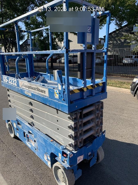 2023 GENIE GS-3232