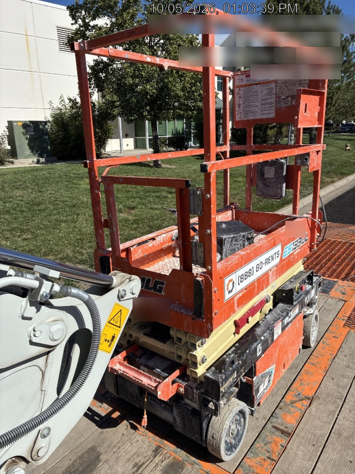2021 JLG ES1330L