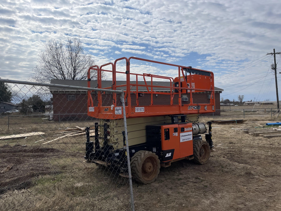 2021 JLG RT4069