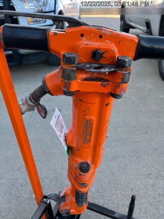 2023 MICHIGAN PNEUMATIC ES-TPB90-118-TRACKER