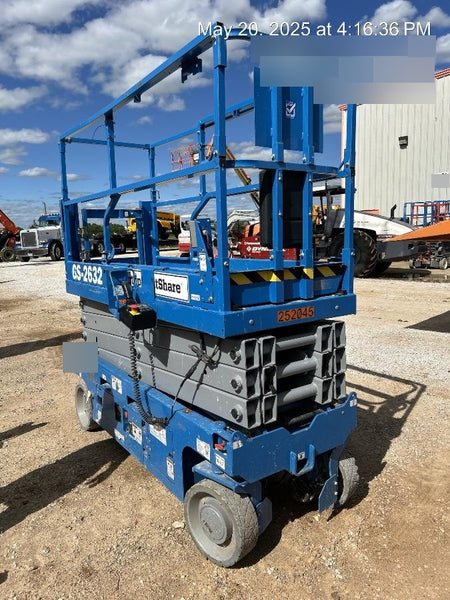 2022 GENIE GS-2632