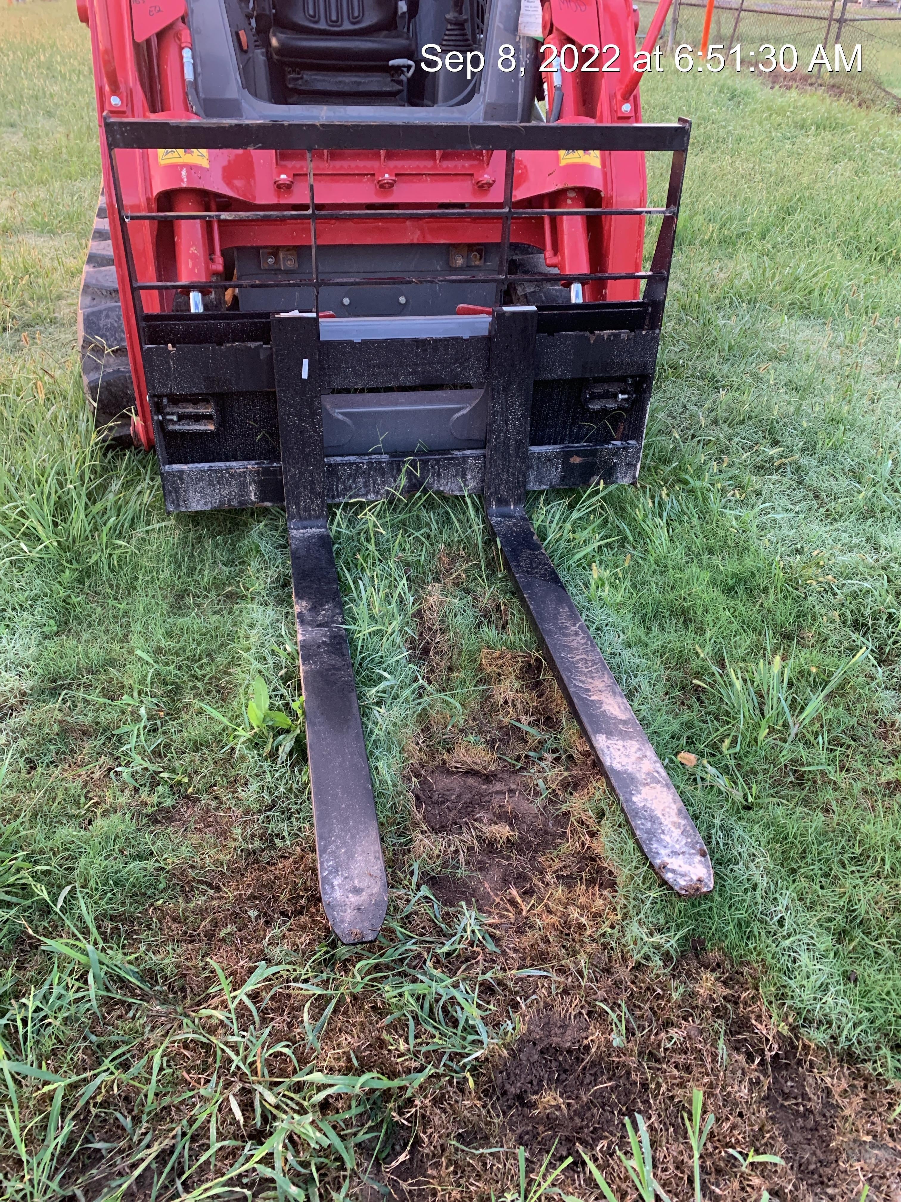 2022 ARROW MATERIAL HANDLING 48" Pallet Forks - Arrow