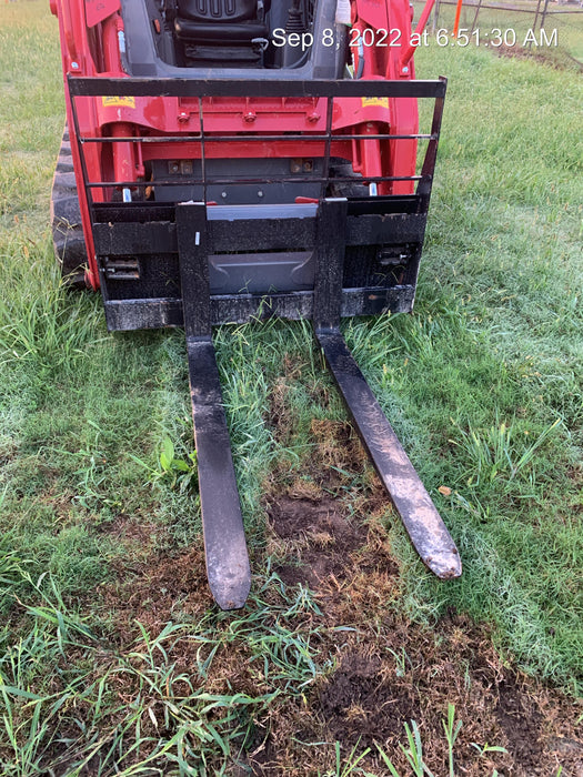 2022 ARROW MATERIAL HANDLING 48" Pallet Forks - Arrow