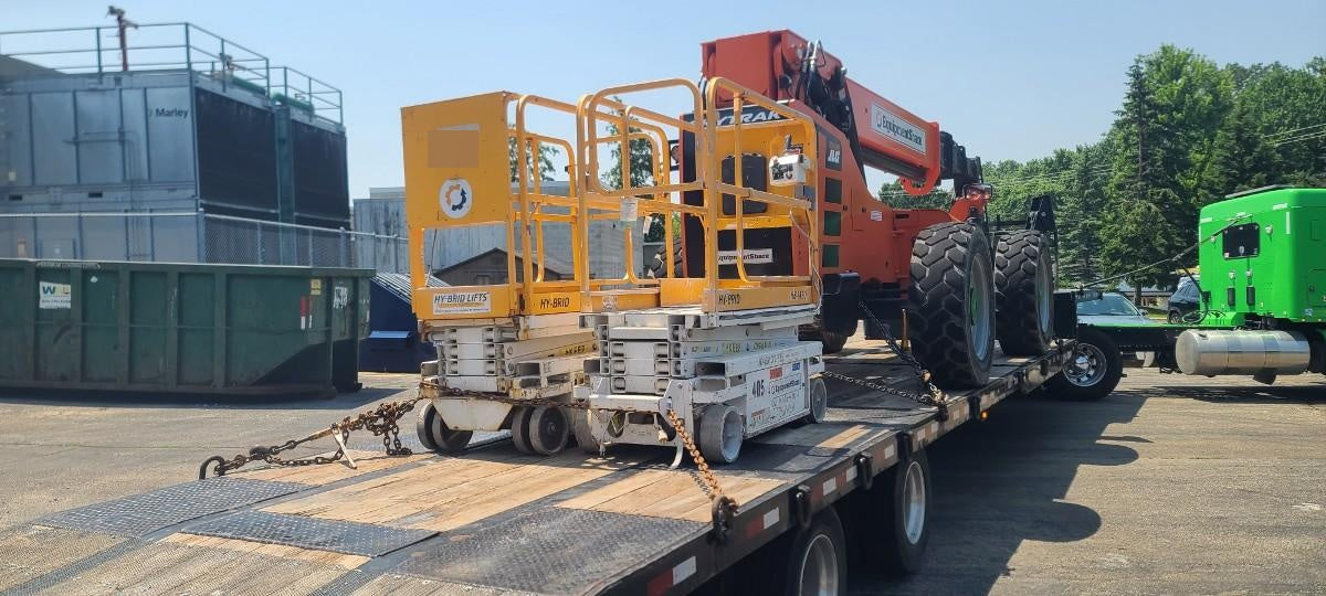 Custom Equipment HB-1430 <ul>
 <li>Hy-Brid Scissor Lift</li>
  <li>Platform capacity up to 670 lbs.</li>
  <li>Working height up to 20 ft</li>
  <li>Weighs under 1,700 lbs.</li>
  <li>Non-marking wheels </li>
</ul>