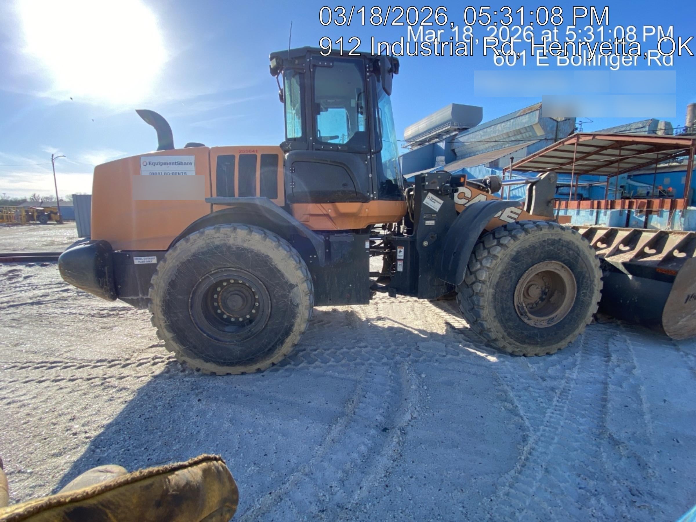2022 CASE 821G