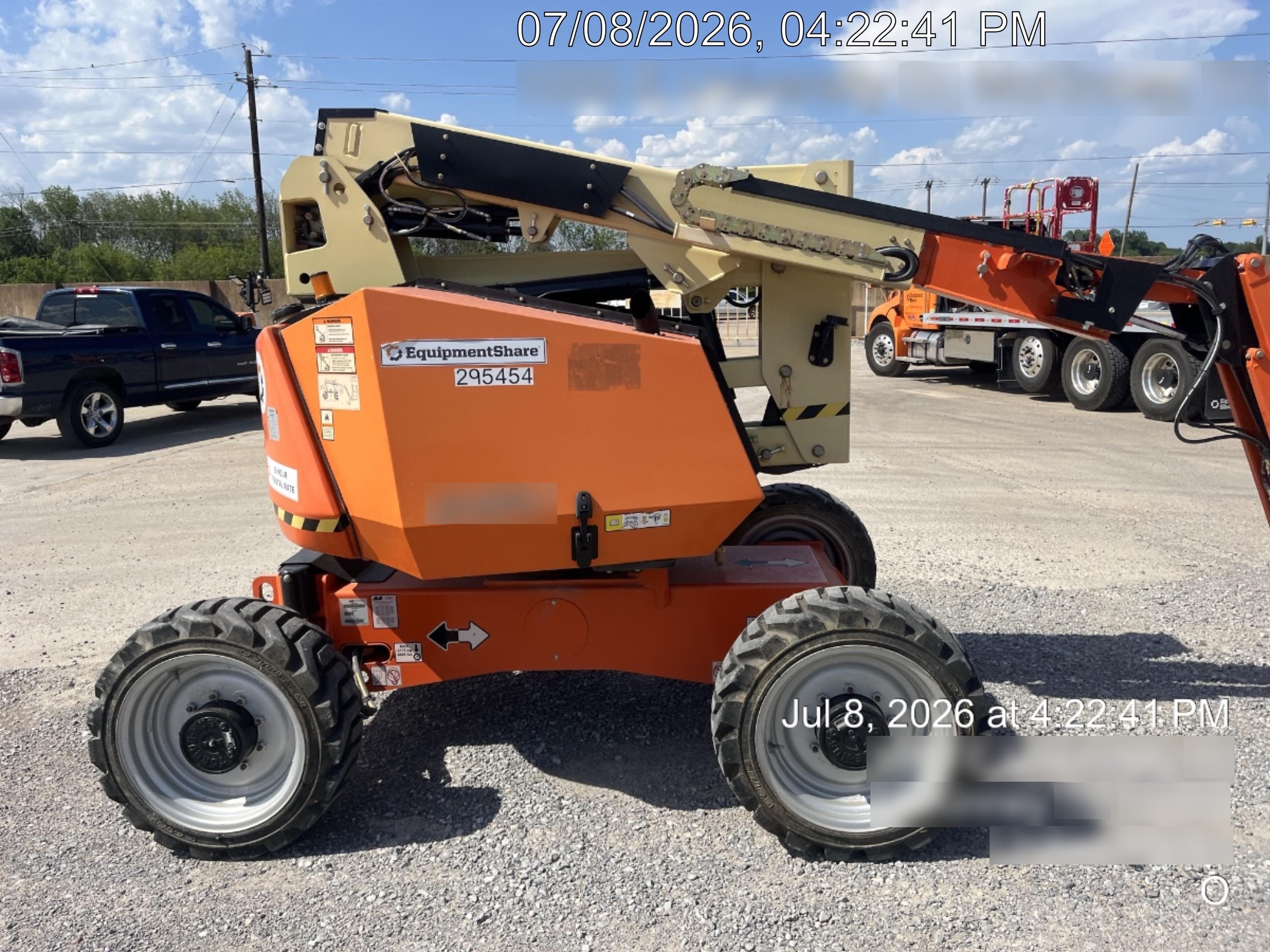 2023 JLG 340AJ