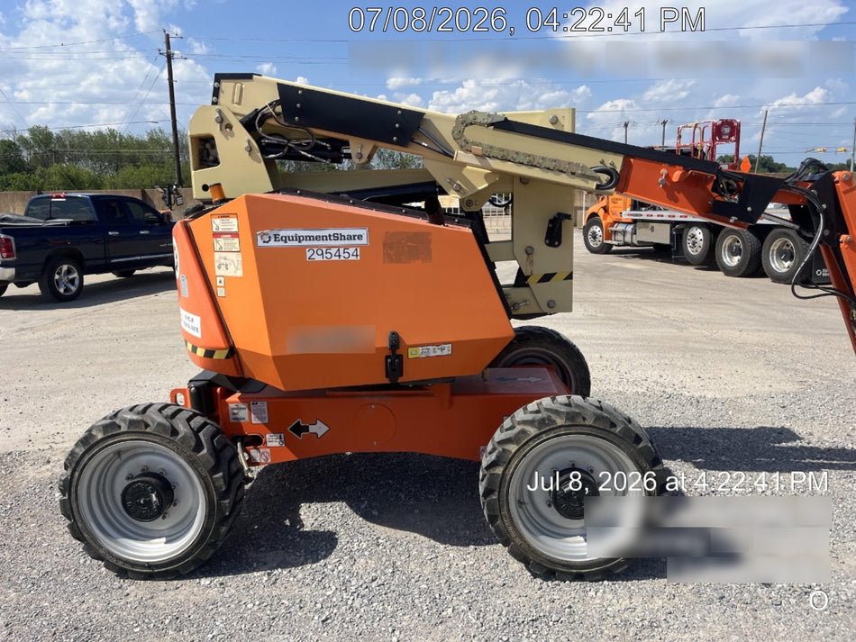 2023 JLG 340AJ