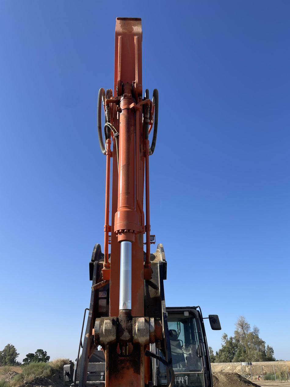 2024 HITACHI ZX210LC-6