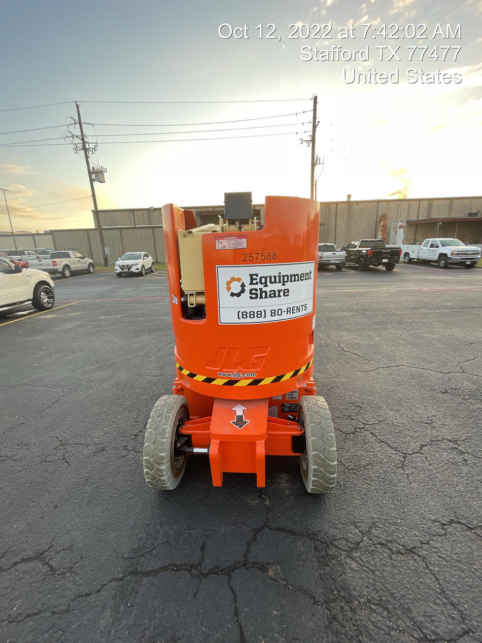 2022 JLG E300AJP