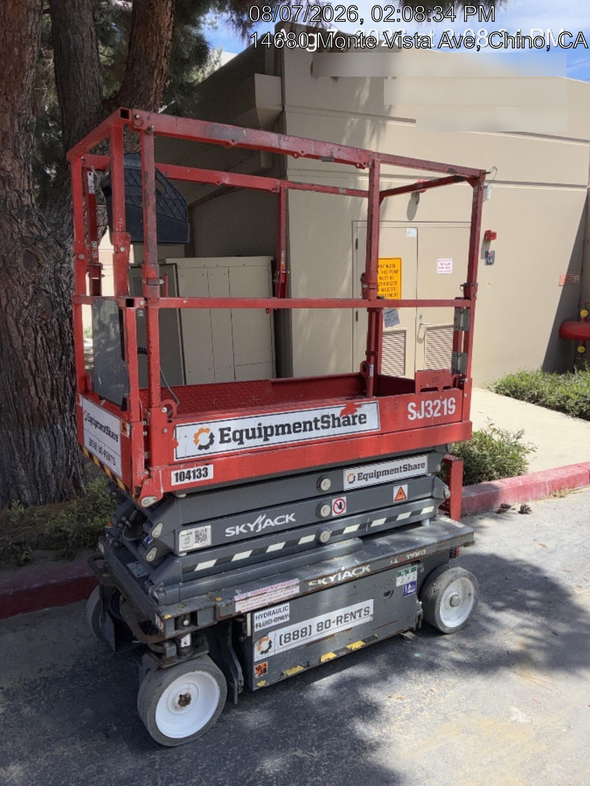 2020 Skyjack SJIII-3219 Solid NM Tires, Half height spring hinged entry gate, Dual Beacons, 800W Inverter
