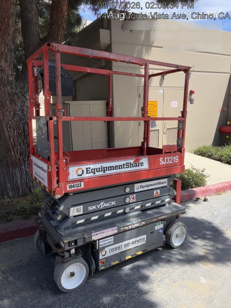 2020 Skyjack SJIII-3219 Solid NM Tires, Half height spring hinged entry gate, Dual Beacons, 800W Inverter
