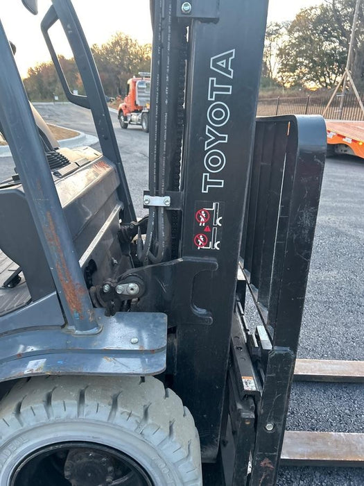 2022 TOYOTA 50-8FGU25