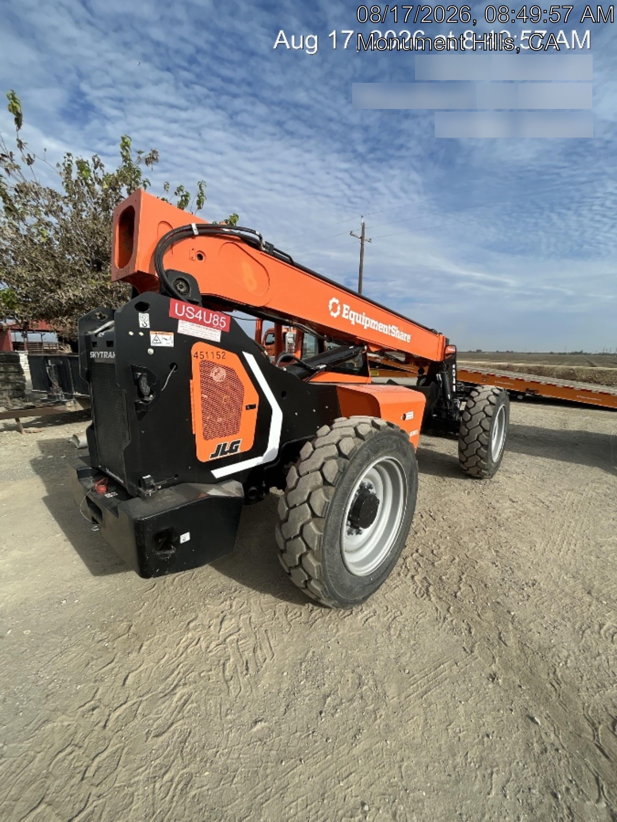 2024 SKYTRAK 8042