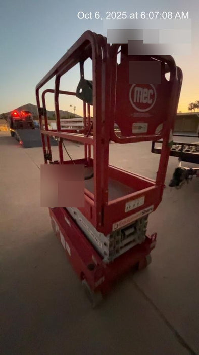 2019 MEC 1330SE MEC 1330SE w/ES Track Hardware, Full Extended 2 Year Warranty