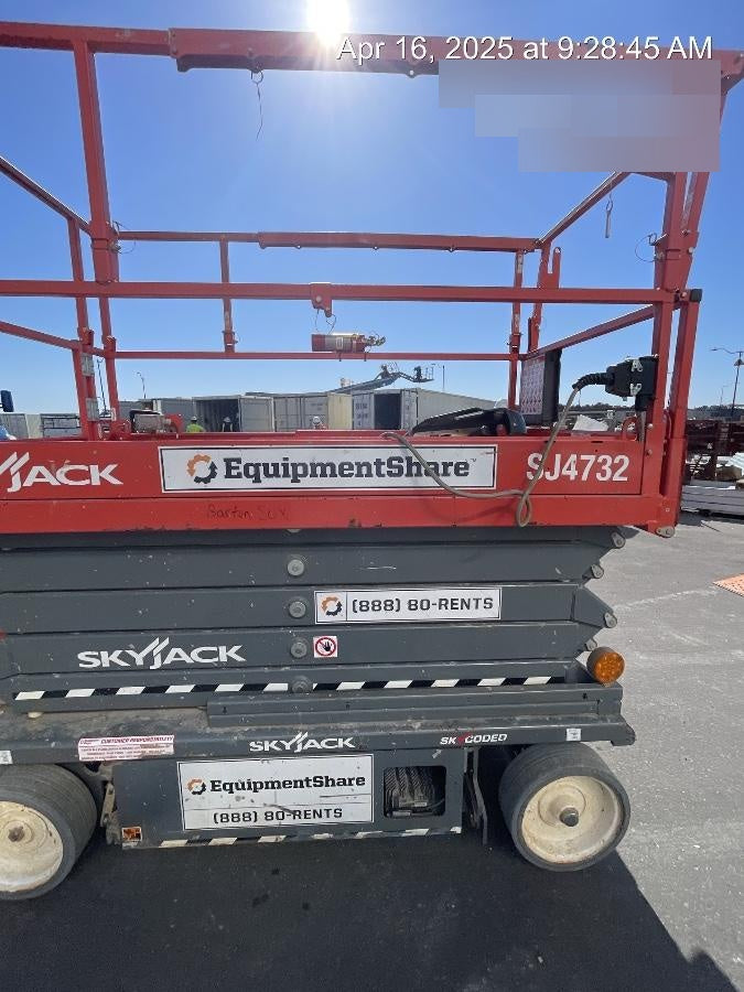 2021 SKYJACK SJ4732