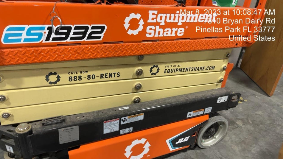 2023 JLG ES1932