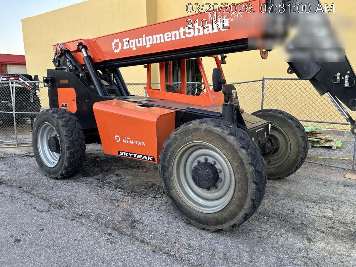 2023 SKYTRAK 8042