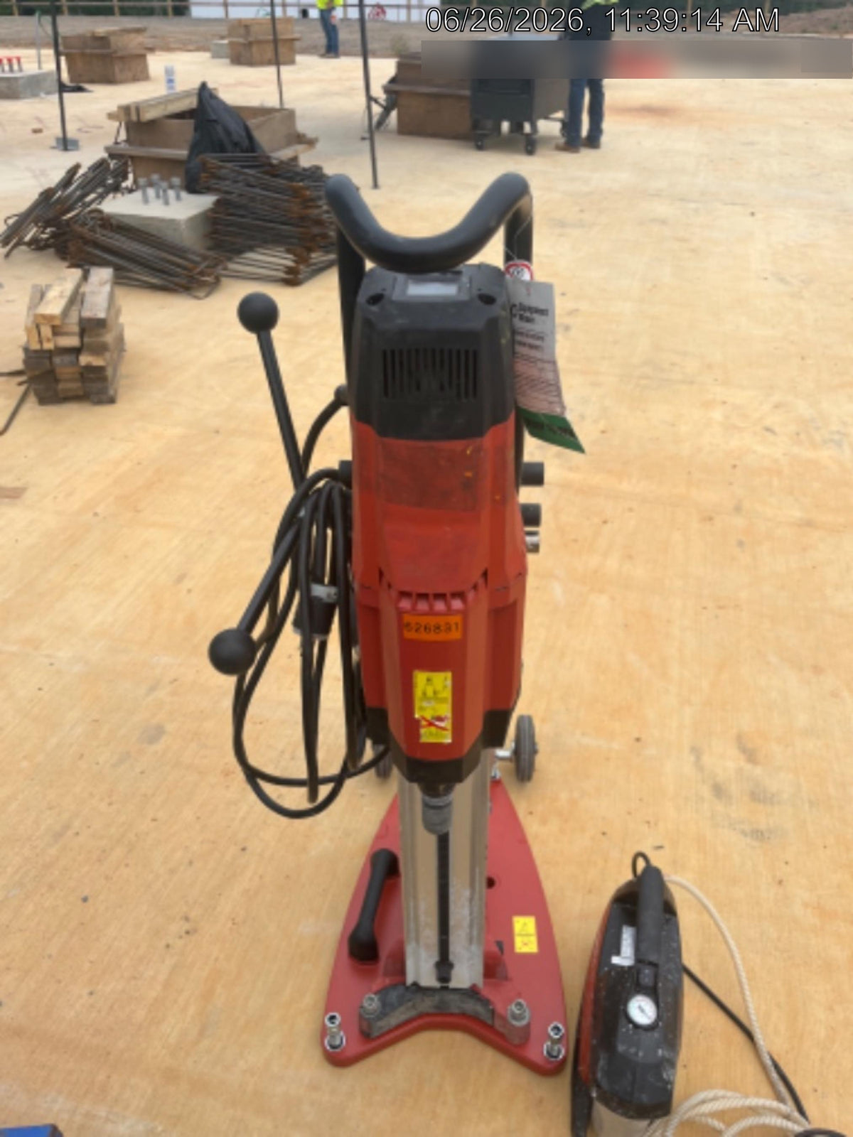 2023 HILTI DD250E
