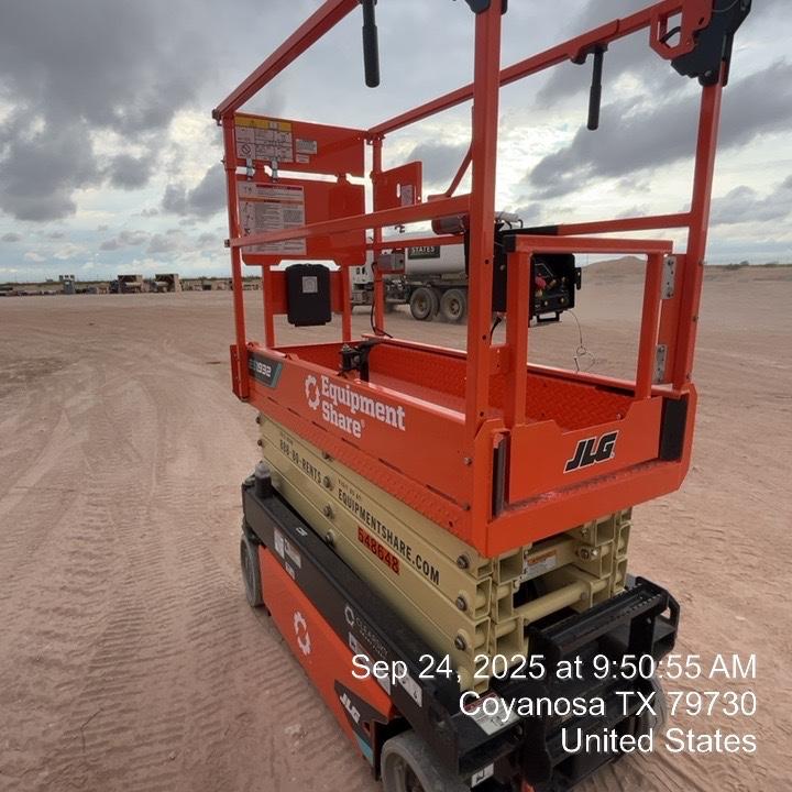 2025 JLG ES1932