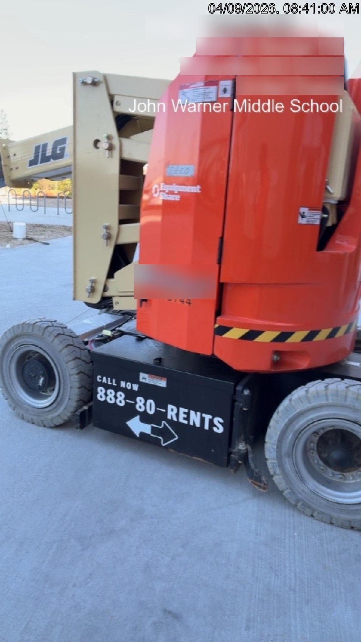 2025 JLG E300AJP