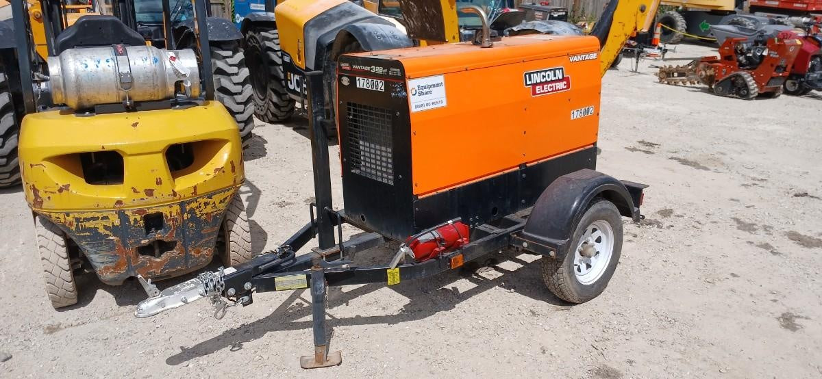 2021 Lincoln Electric Vantage 322 Vantage 322 Ready Pak 3 w/ Decals, ORANGE (includes trailer, cable rack, fender light kit) NO Telematics