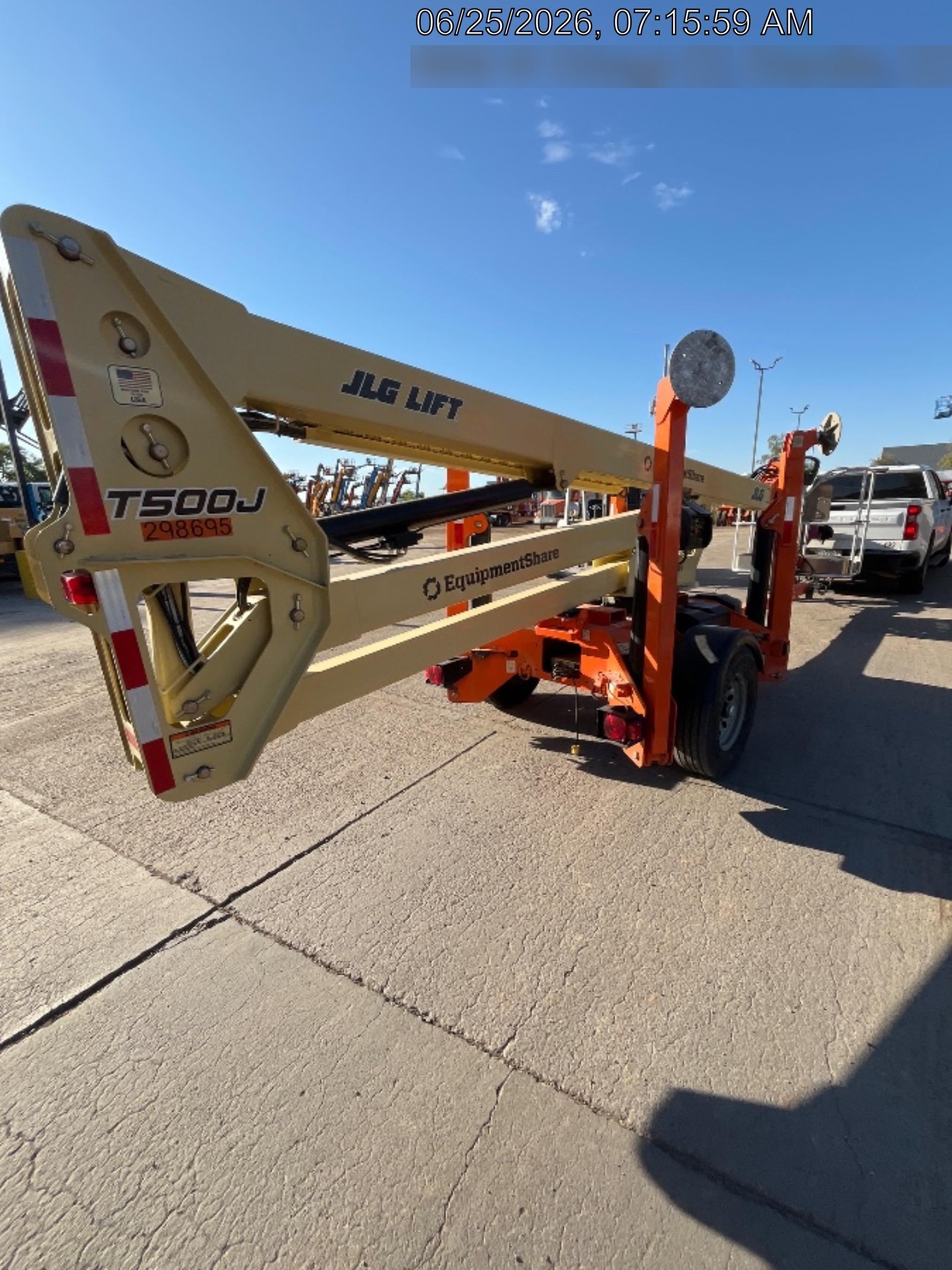 2023 JLG T500J