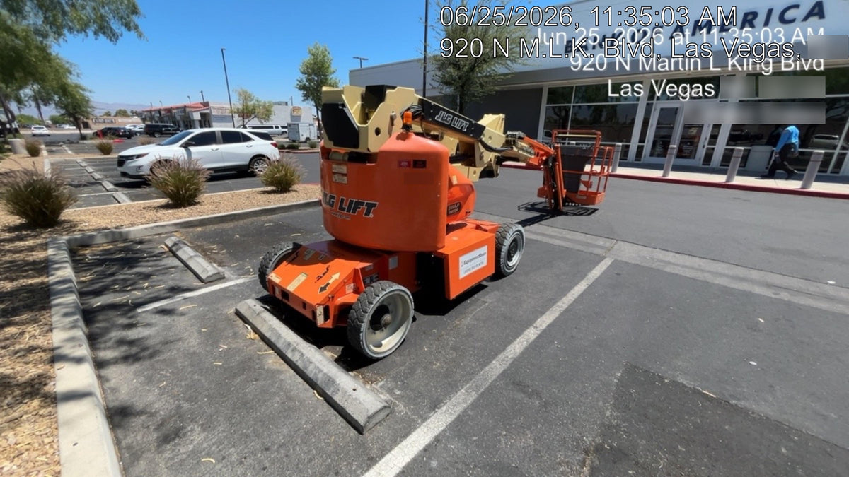 2019 JLG E400AJPN