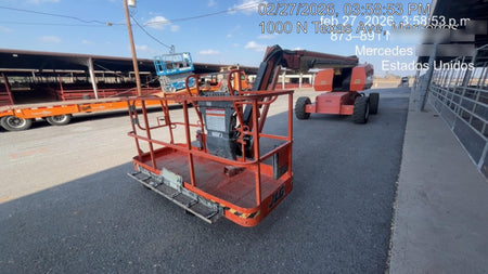 2017 JLG 660SJ