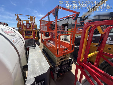 2025 JLG ES1932