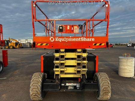 2023 JLG RT4394