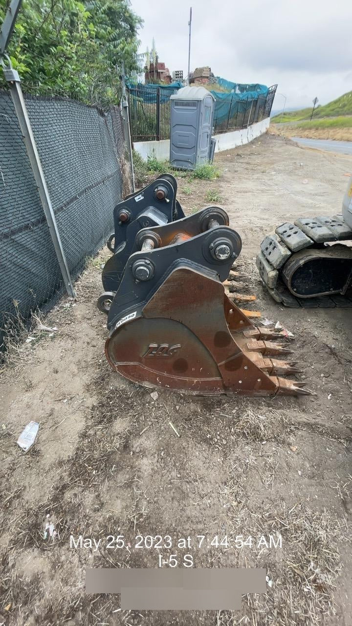 2023 JRB 135HD42