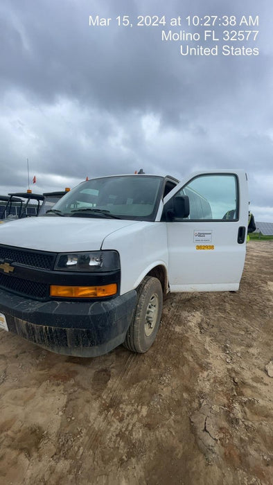 2023 CHEVROLET Express Van - Rental