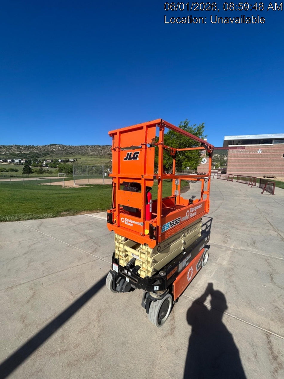 2022 JLG ES1932