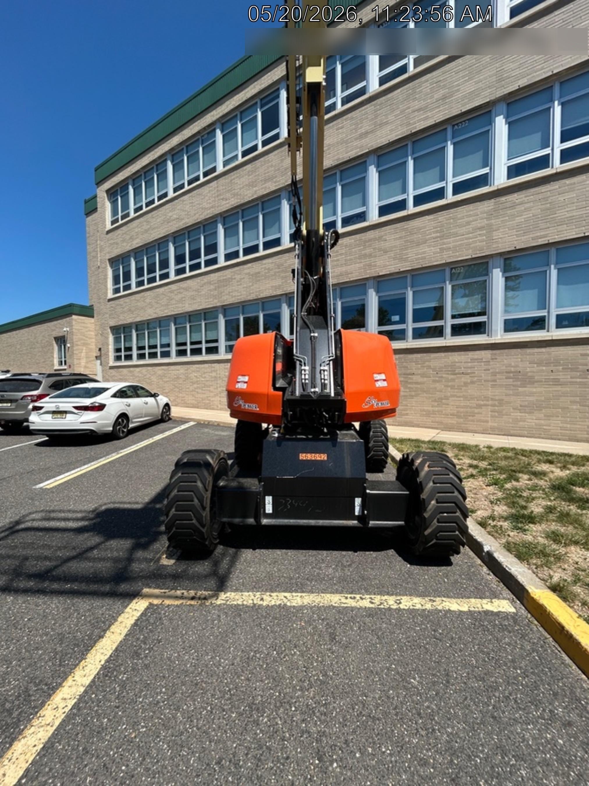 2025 JLG 660SJ