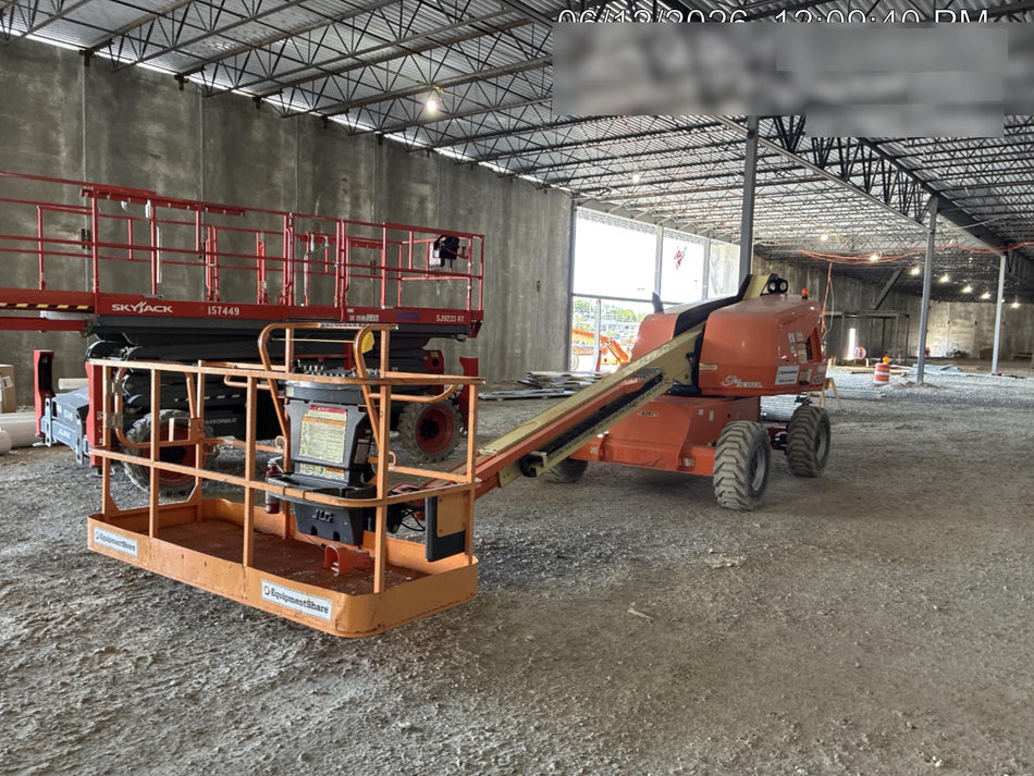 2021 JLG 400S