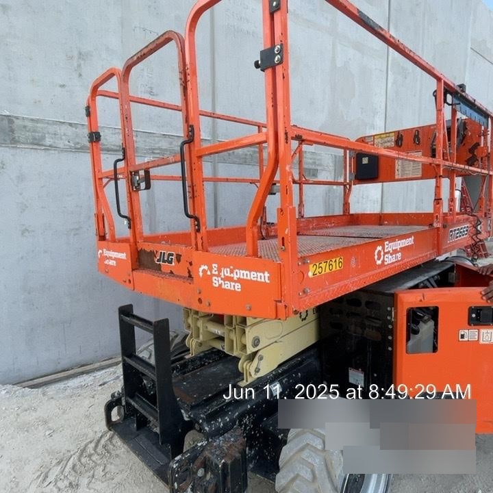2022 JLG RT2669