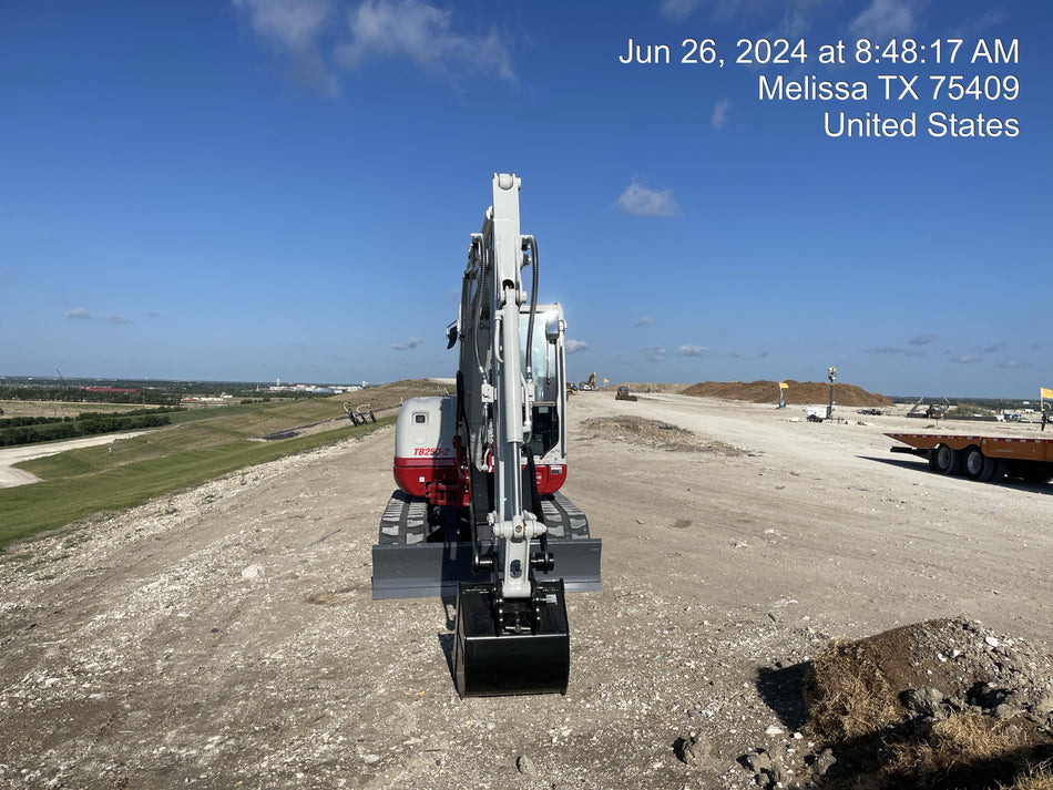 2024 TAKEUCHI TB250-2CR